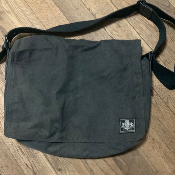 Express design laptop/messenger bag.  AB986 - Picture 1 of 1